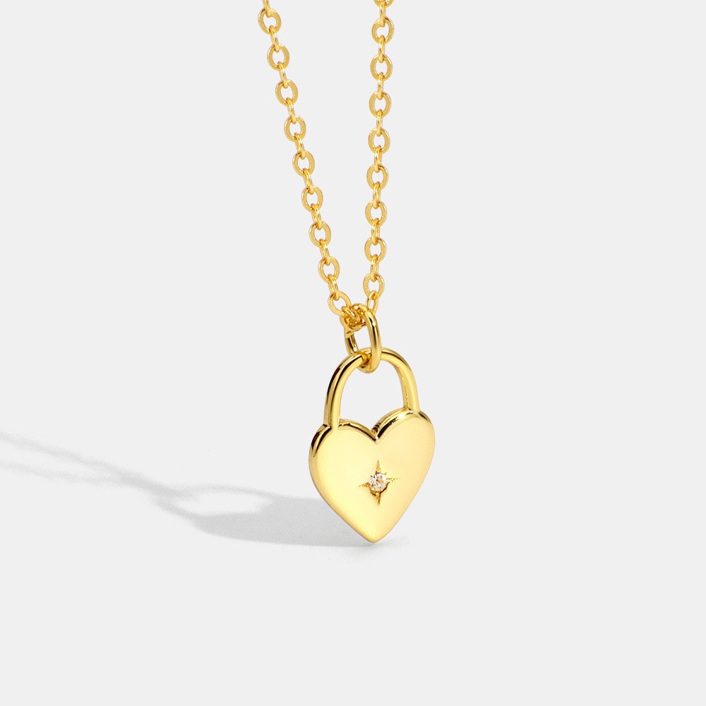 Wholesale Minimalism heart shape lock pendant with diamont central necklace